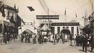 Cumhuriyet güneşiyle uyanan Adana