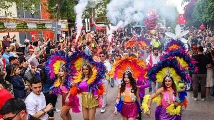 Adana, karnaval çoşkusuna hazır